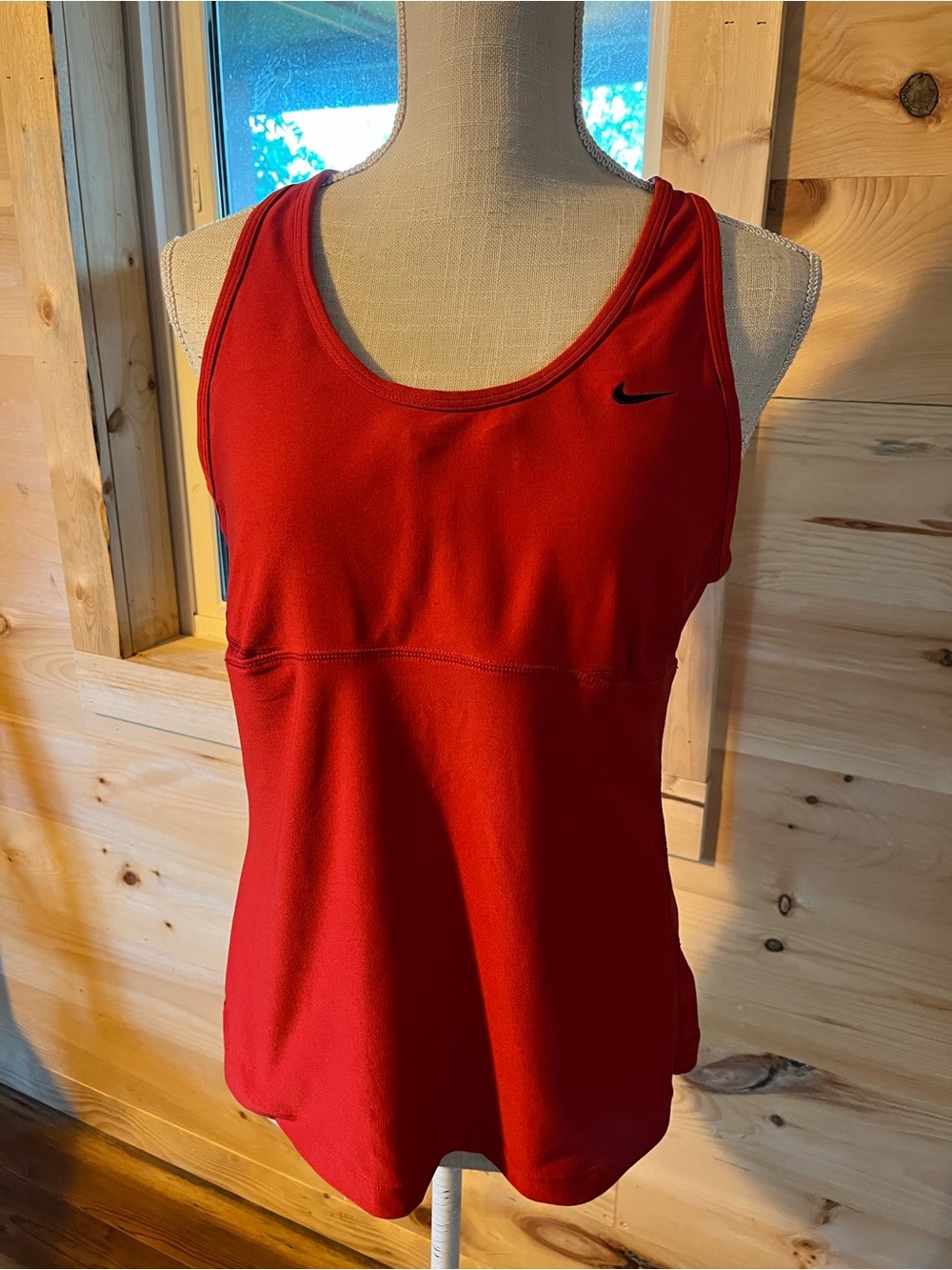 Nike Red Athletic Tank Top with Built-In Shelf Bra Size XL